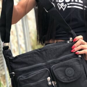 Bolsa Preta Transversal Nylon Tactel