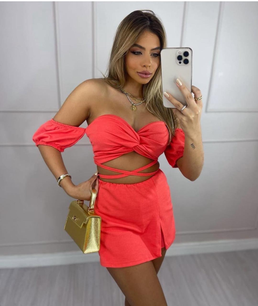 Conjunto Short Saia e Cropped